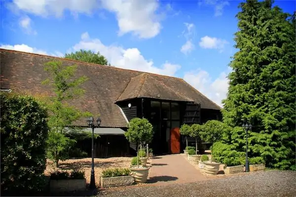 Winters barn Wedding DJ